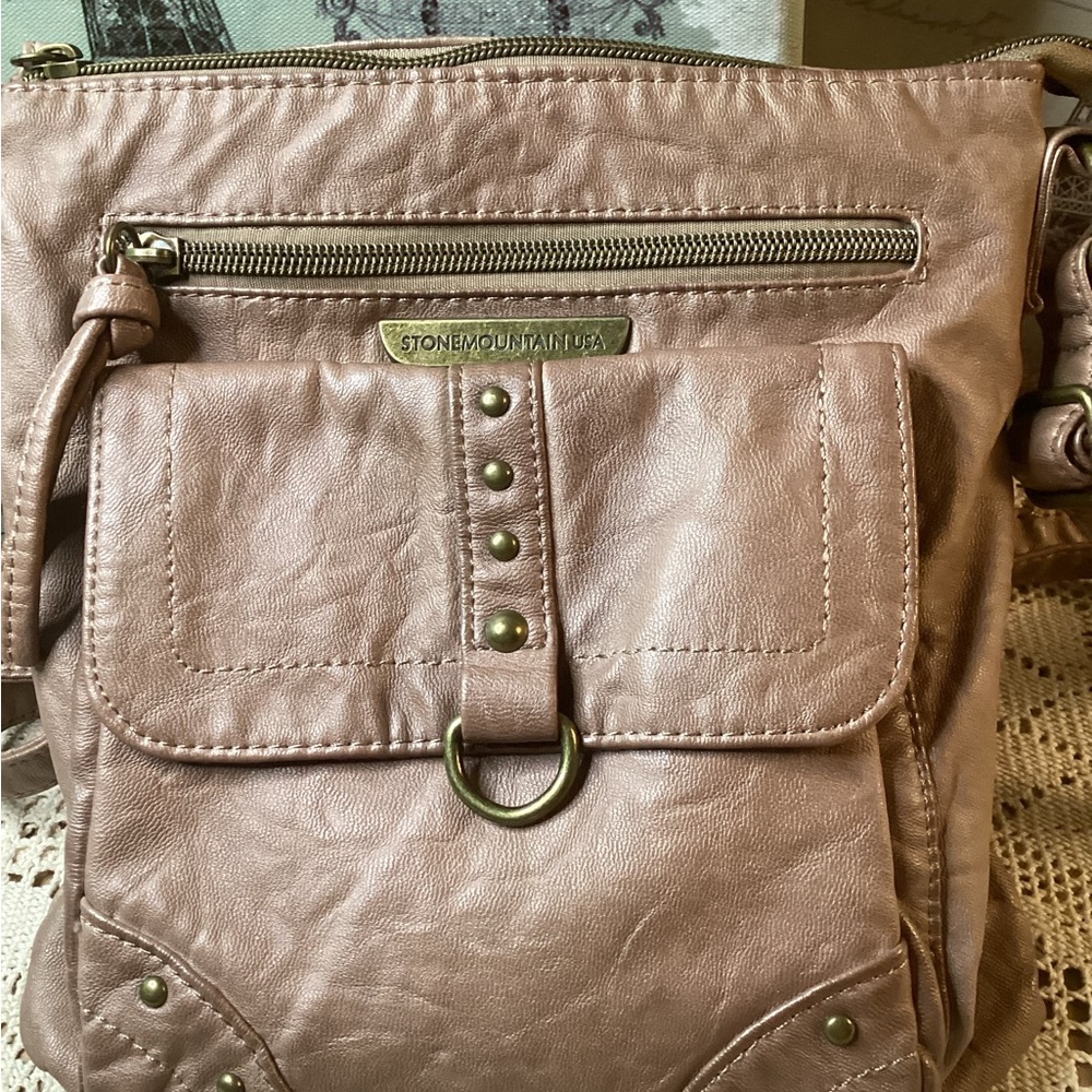 Stone Mountain Women's Tan Crossbody Bag - Picture 2 of 14